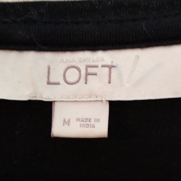 Ann Taylor Loft Black sequin sleeveless blouse. Size Medium. - Picture 2 of 8